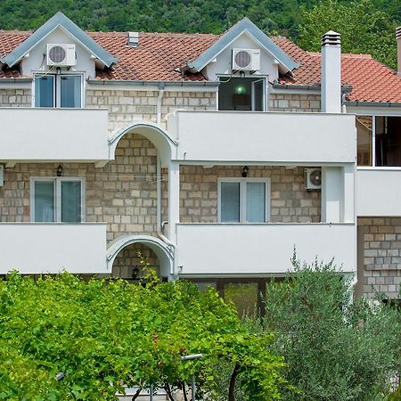 Apartmani Krgusic Tivat Buitenkant foto