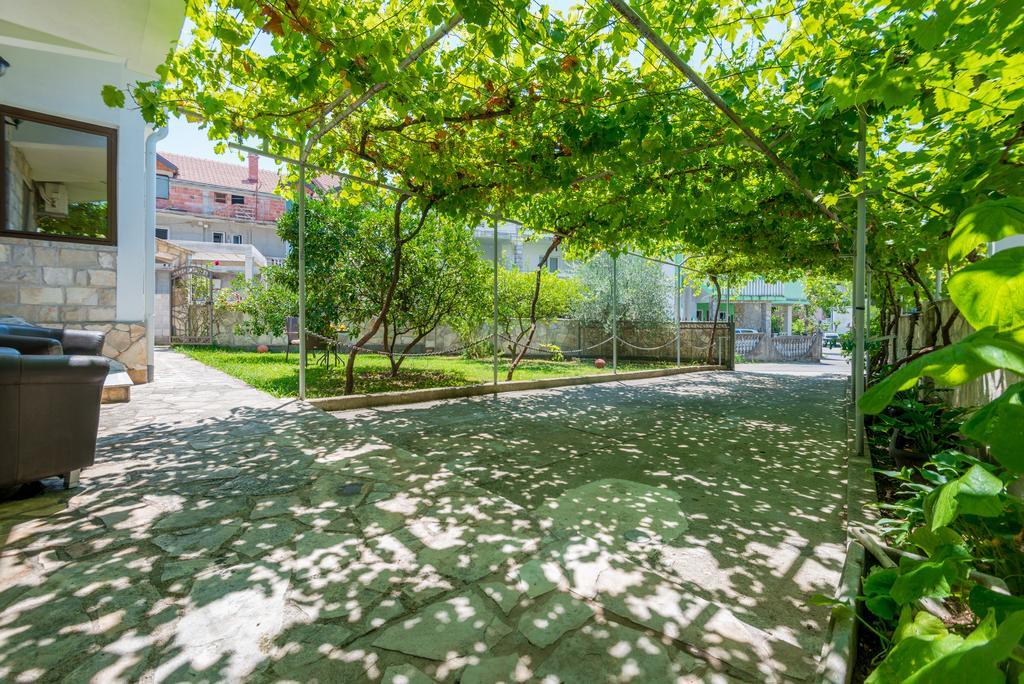 Apartmani Krgusic Tivat Buitenkant foto