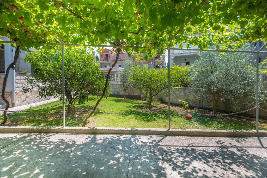 Apartmani Krgusic Tivat Buitenkant foto